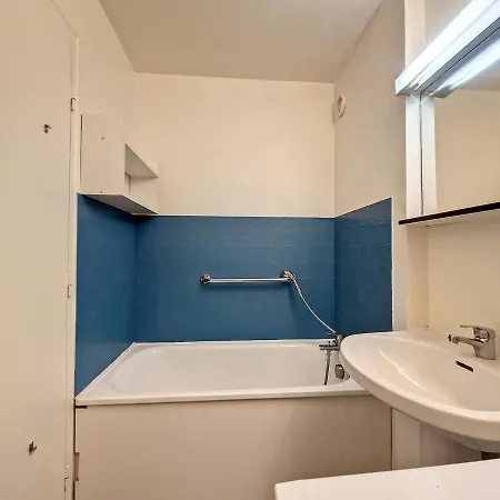 **studio Alcove A La Daille Avec Balcon, Aux Pieds Et Piscine Chauffee En Ete** - Fr-1-518-149 Val-dʼIsère